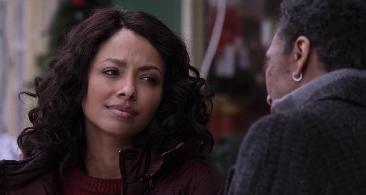Charmed-Online-dot-nl_TheHolidayCalendar1506.jpg