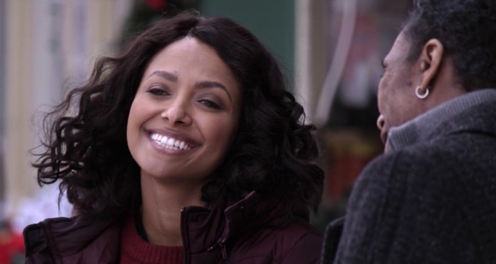 Charmed-Online-dot-nl_TheHolidayCalendar1514.jpg