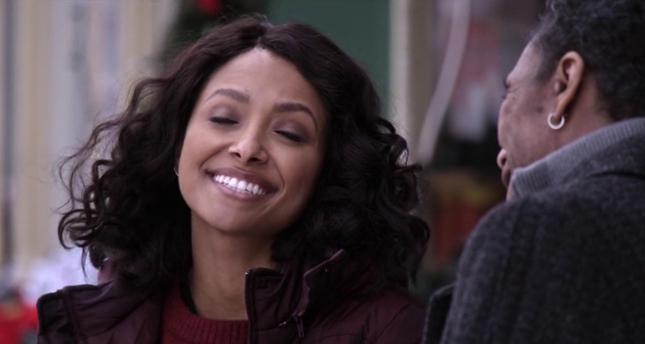 Charmed-Online-dot-nl_TheHolidayCalendar1515.jpg