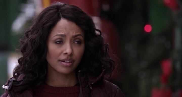 Charmed-Online-dot-nl_TheHolidayCalendar1533.jpg
