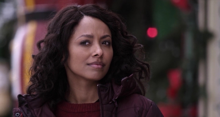 Charmed-Online-dot-nl_TheHolidayCalendar1541.jpg