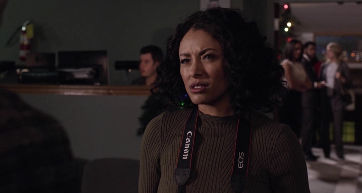 Charmed-Online-dot-nl_TheHolidayCalendar1635.jpg