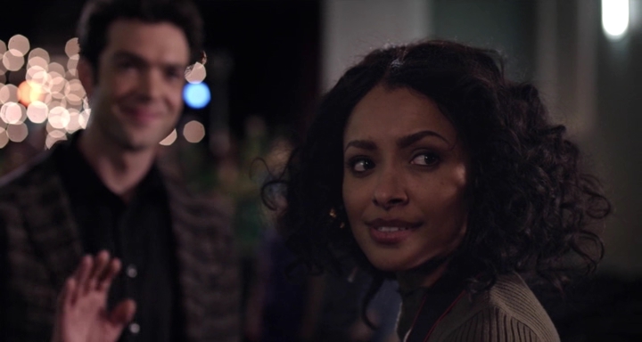 Charmed-Online-dot-nl_TheHolidayCalendar1643.jpg