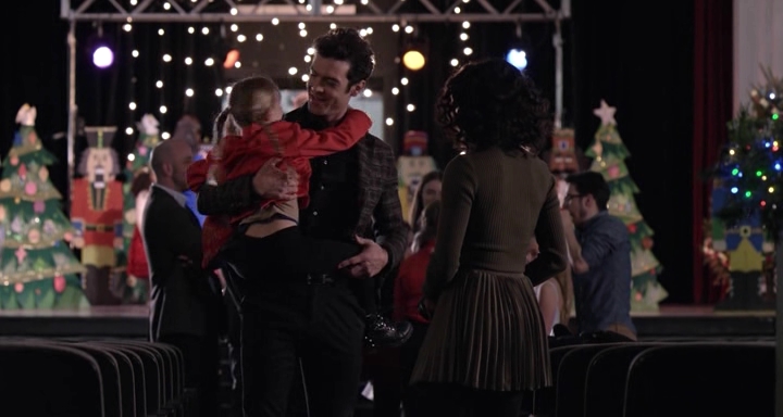 Charmed-Online-dot-nl_TheHolidayCalendar1659.jpg