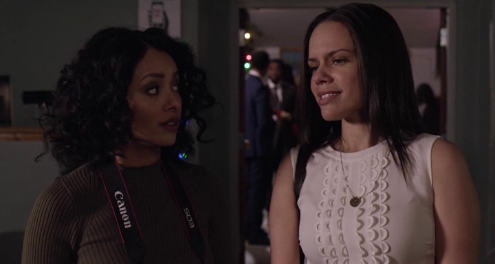 Charmed-Online-dot-nl_TheHolidayCalendar1690.jpg