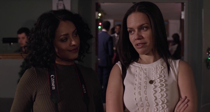 Charmed-Online-dot-nl_TheHolidayCalendar1698.jpg