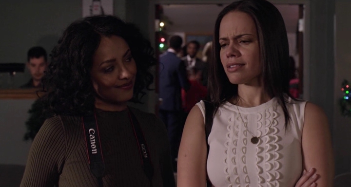 Charmed-Online-dot-nl_TheHolidayCalendar1699.jpg