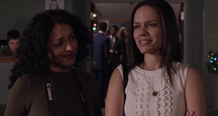 Charmed-Online-dot-nl_TheHolidayCalendar1702.jpg