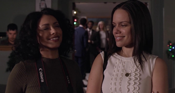 Charmed-Online-dot-nl_TheHolidayCalendar1703.jpg