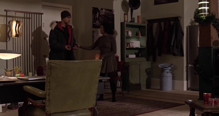 Charmed-Online-dot-nl_TheHolidayCalendar1751.jpg