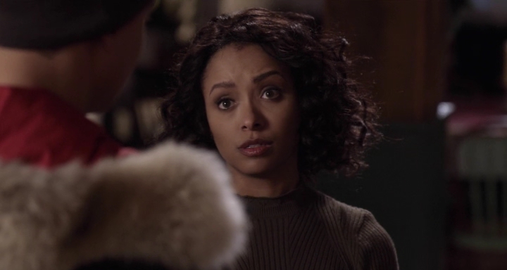 Charmed-Online-dot-nl_TheHolidayCalendar1773.jpg