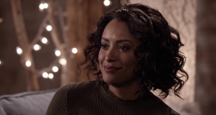 Charmed-Online-dot-nl_TheHolidayCalendar1871.jpg