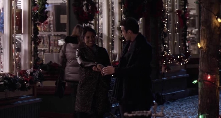 Charmed-Online-dot-nl_TheHolidayCalendar2364.jpg