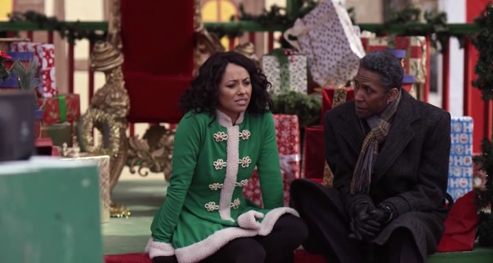 Charmed-Online-dot-nl_TheHolidayCalendar2647.jpg