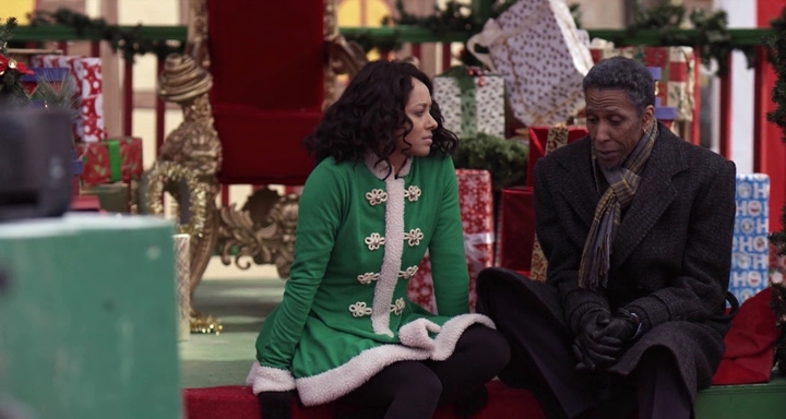 Charmed-Online-dot-nl_TheHolidayCalendar2652.jpg