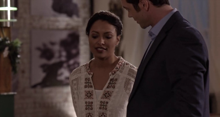 Charmed-Online-dot-nl_TheHolidayCalendar3052.jpg