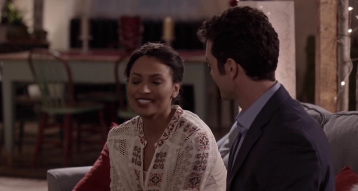 Charmed-Online-dot-nl_TheHolidayCalendar3067.jpg