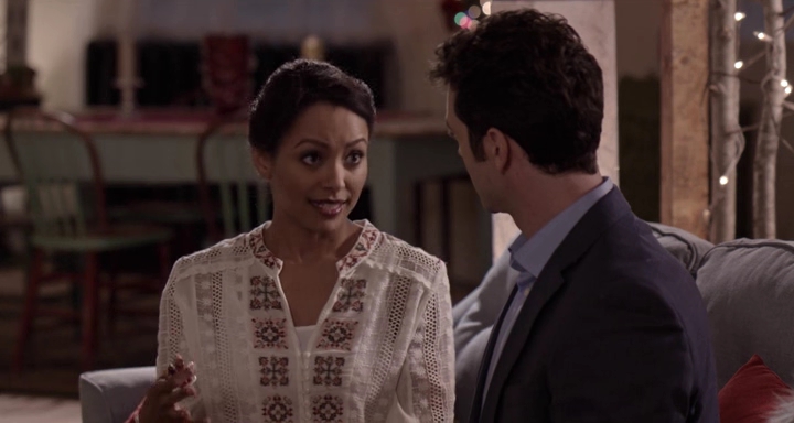 Charmed-Online-dot-nl_TheHolidayCalendar3097.jpg