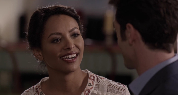 Charmed-Online-dot-nl_TheHolidayCalendar3114.jpg