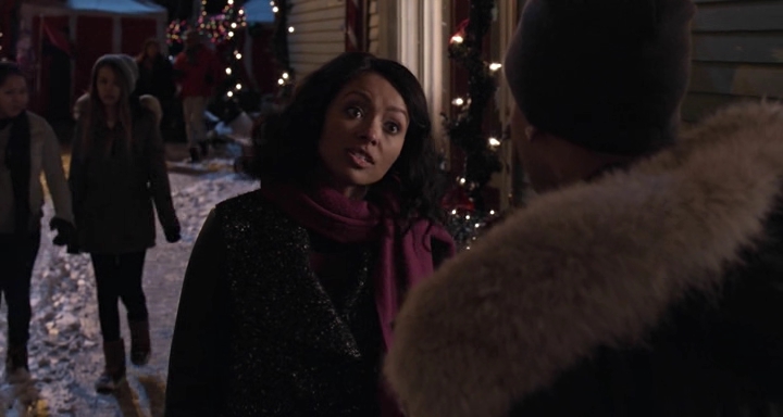 Charmed-Online-dot-nl_TheHolidayCalendar3579.jpg