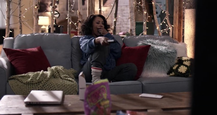 Charmed-Online-dot-nl_TheHolidayCalendar3718.jpg