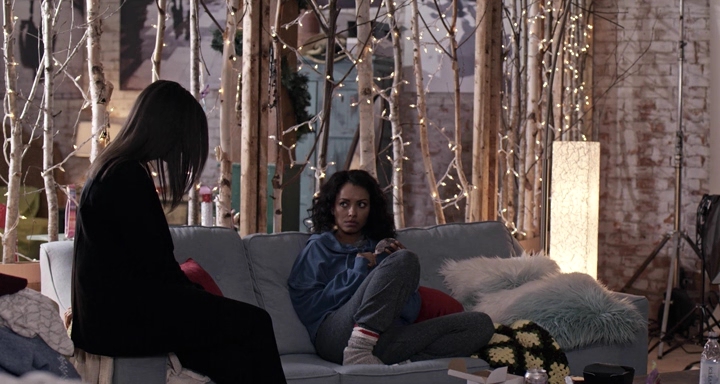 Charmed-Online-dot-nl_TheHolidayCalendar3796.jpg Charmed-Online-dot-nl_TheHolidayCalendar3796.jpg