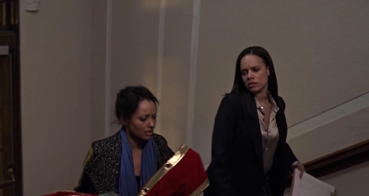 Charmed-Online-dot-nl_TheHolidayCalendar4419.jpg