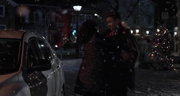 Charmed-Online-dot-nl_TheHolidayCalendar5107.jpg