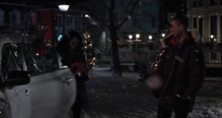 Charmed-Online-dot-nl_TheHolidayCalendar5114.jpg