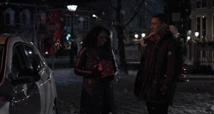 Charmed-Online-dot-nl_TheHolidayCalendar5116.jpg