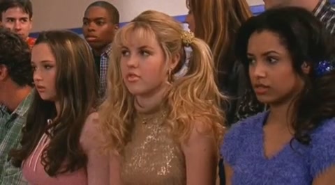 VampireDiariesWorld-dot-org_LizzieMcGuire-2x13YoureaGoodManLizzieMcGuire0009.jpg