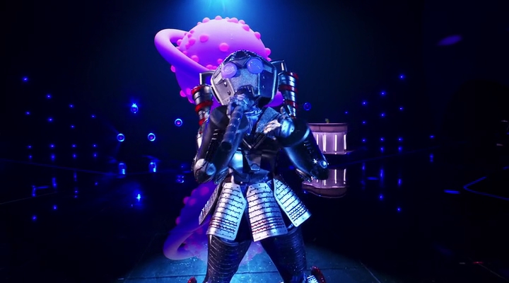 VampireDiariesWorld-TheMaskedSinger8x05-0366.jpg