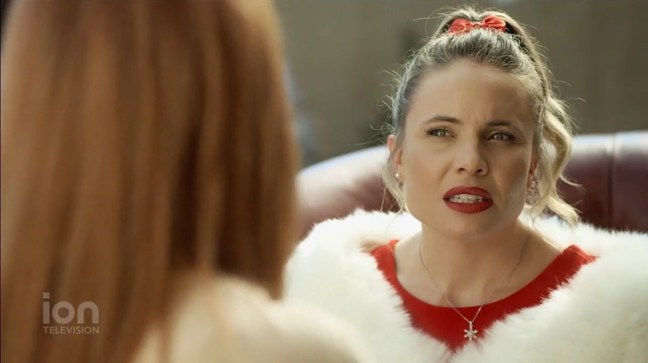VampireDiariesWorld-dot-nl_ABeautyAndTheBeastChristmas0140.jpg