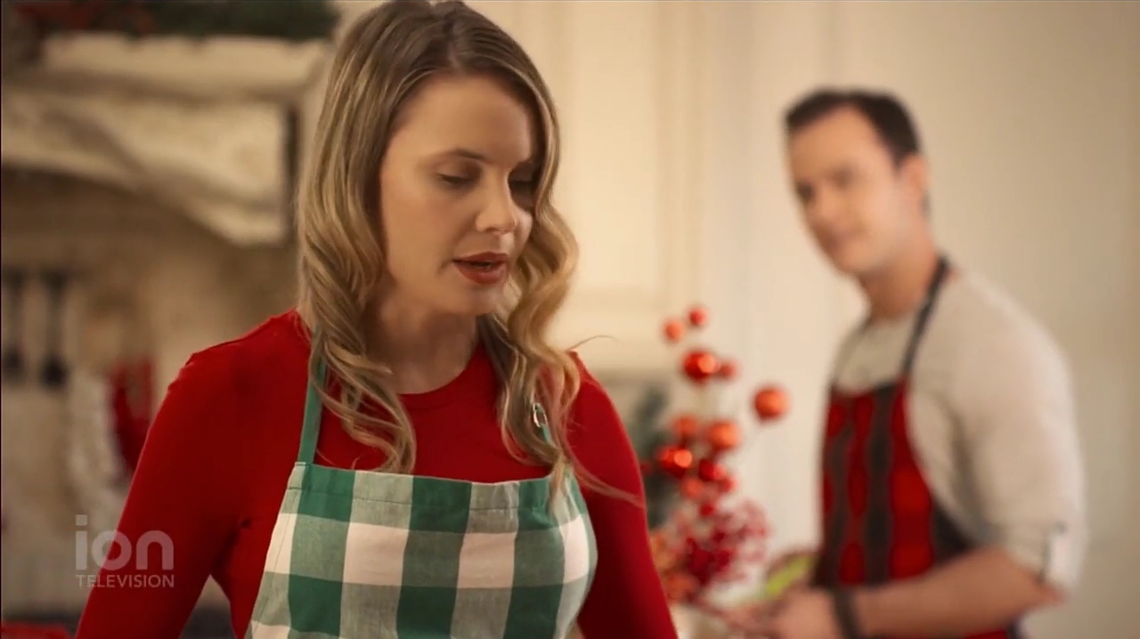 VampireDiariesWorld-dot-nl_ABeautyAndTheBeastChristmas1941.jpg
