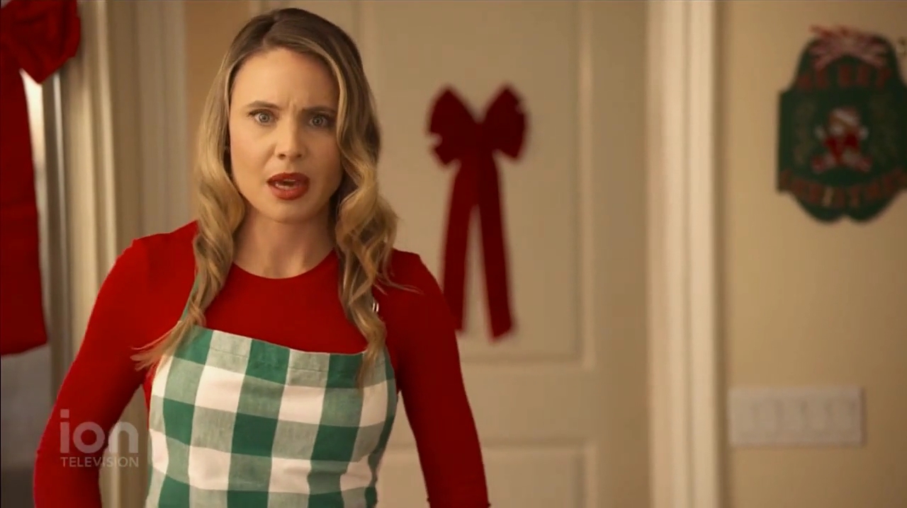 VampireDiariesWorld-dot-nl_ABeautyAndTheBeastChristmas1981.jpg
