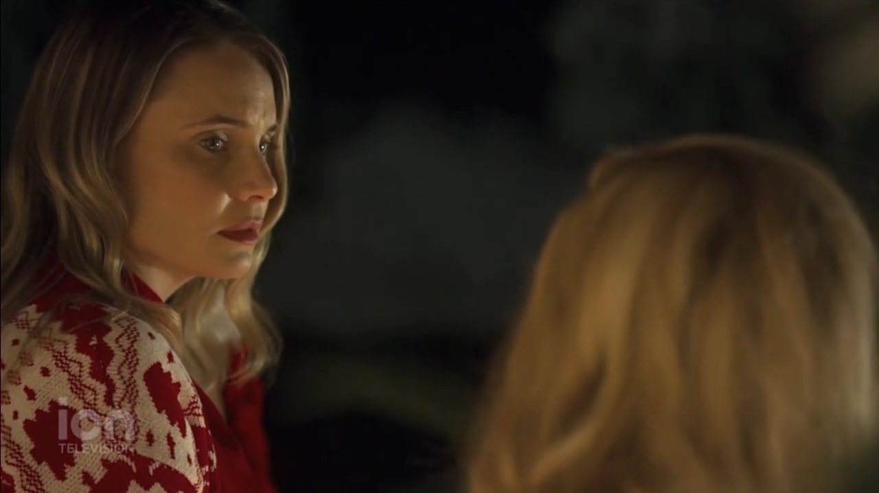 VampireDiariesWorld-dot-nl_ABeautyAndTheBeastChristmas3367.jpg
