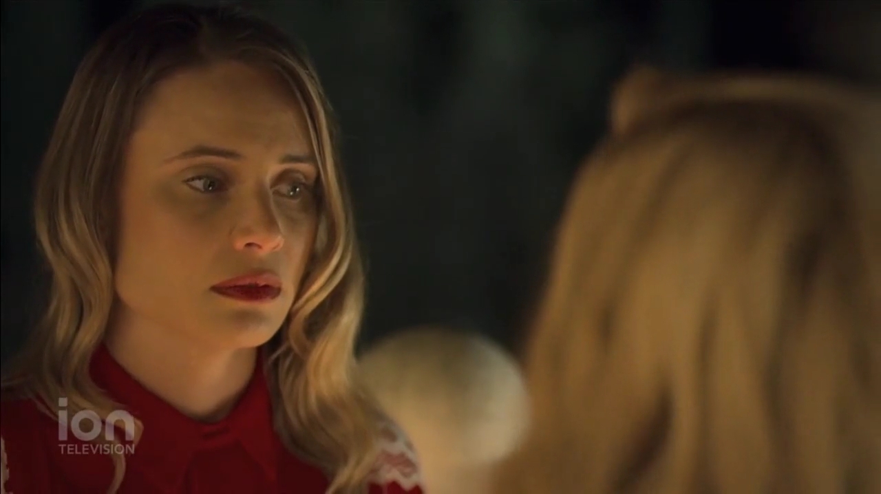 VampireDiariesWorld-dot-nl_ABeautyAndTheBeastChristmas3428.jpg