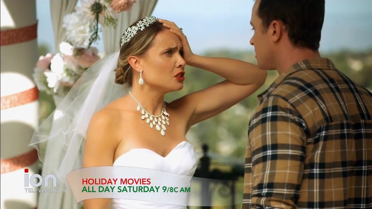 VampireDiariesWorld-dot-nl_ABeautyAndTheBeastChristmas4344.jpg