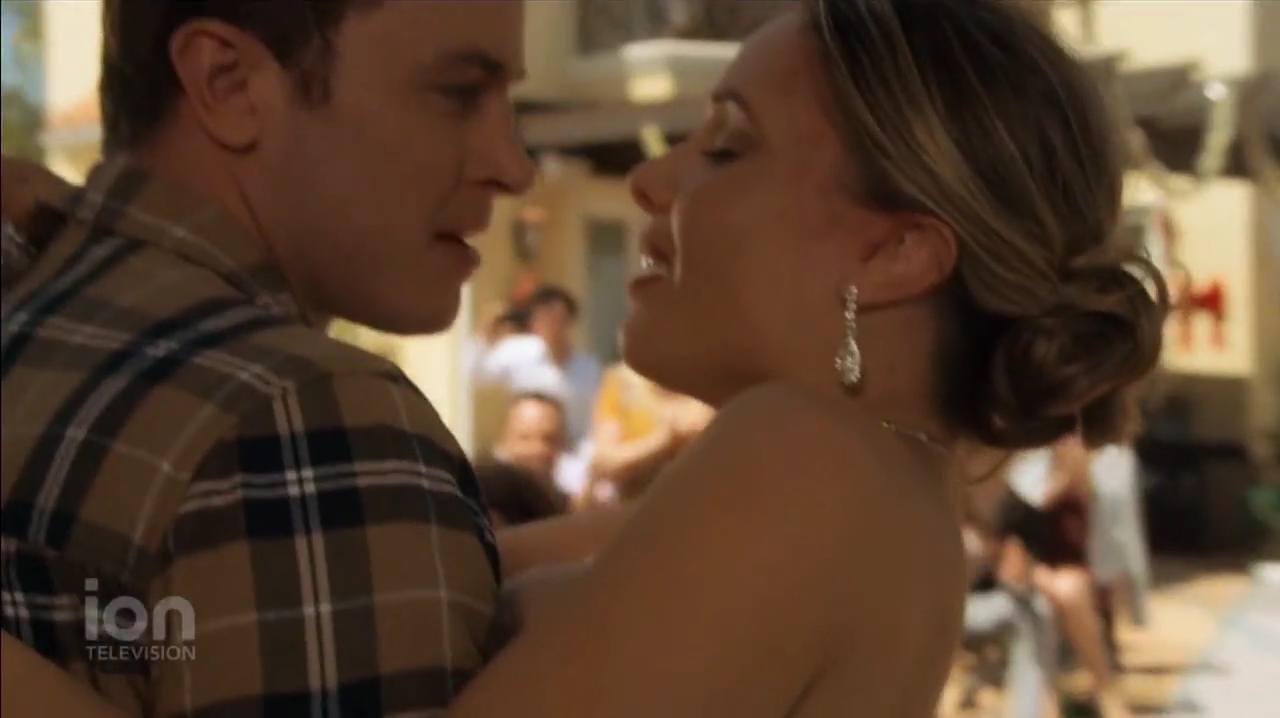 VampireDiariesWorld-dot-nl_ABeautyAndTheBeastChristmas4403.jpg