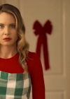 VampireDiariesWorld-dot-nl_ABeautyAndTheBeastChristmas1986.jpg