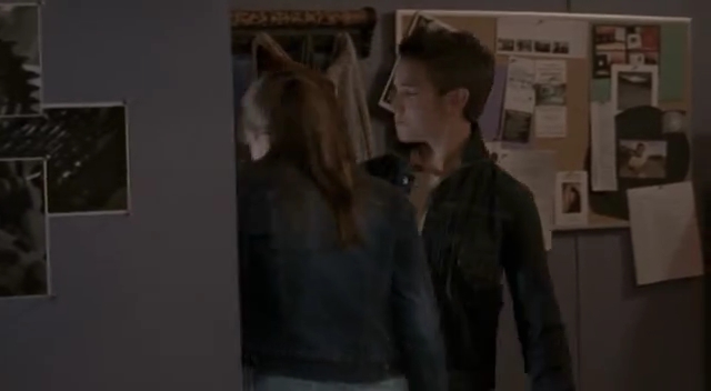 VampireDiariesWorld-dot-org_HerBestMove2494.jpg