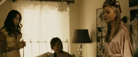 VampireDiariesWorld-dot-org_SororityRow2734.jpg