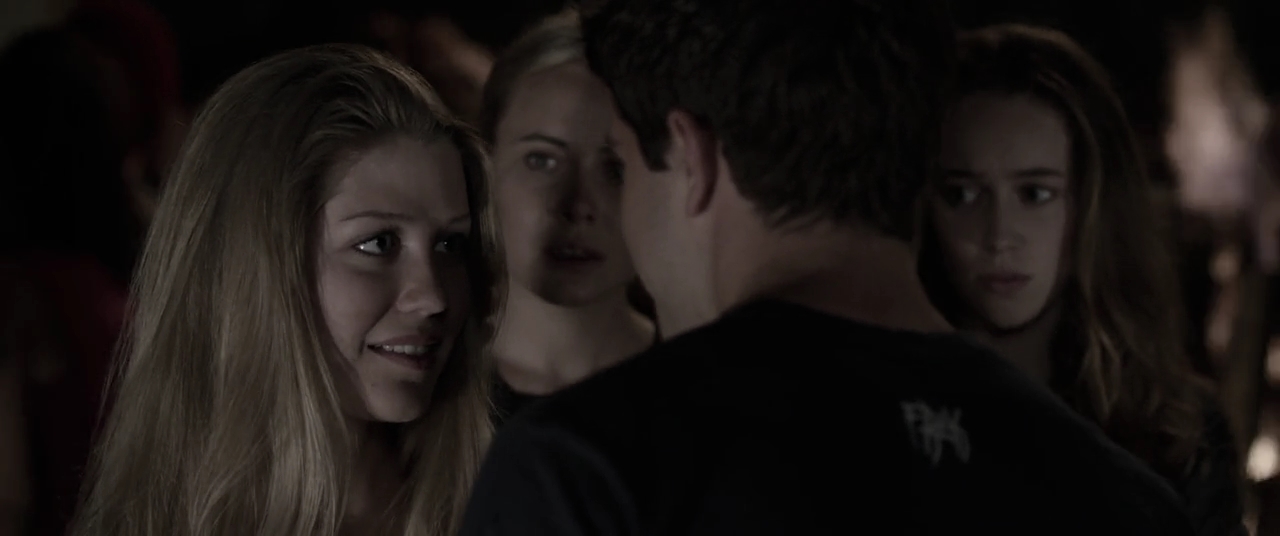 VampireDiariesWorld-dot-nl_TheDevilsHand1309.jpg