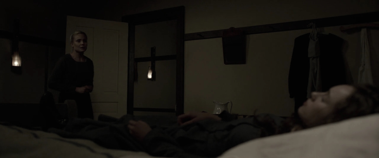 VampireDiariesWorld-dot-nl_TheDevilsHand4098.jpg