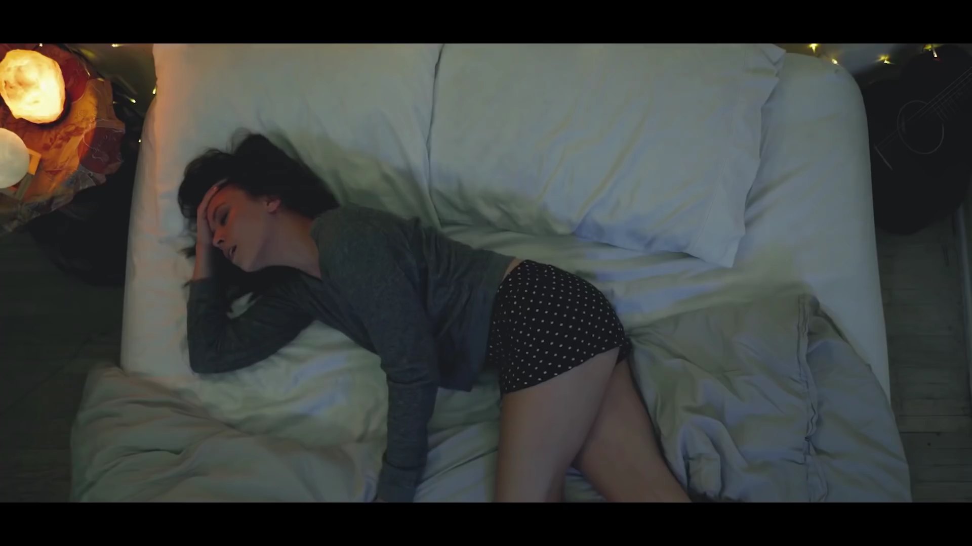 VampireDiariesWorld-dot-MeliseTryingToSleep0046.jpg VampireDiariesWorld-dot-MeliseTryingToSleep0046.jpg