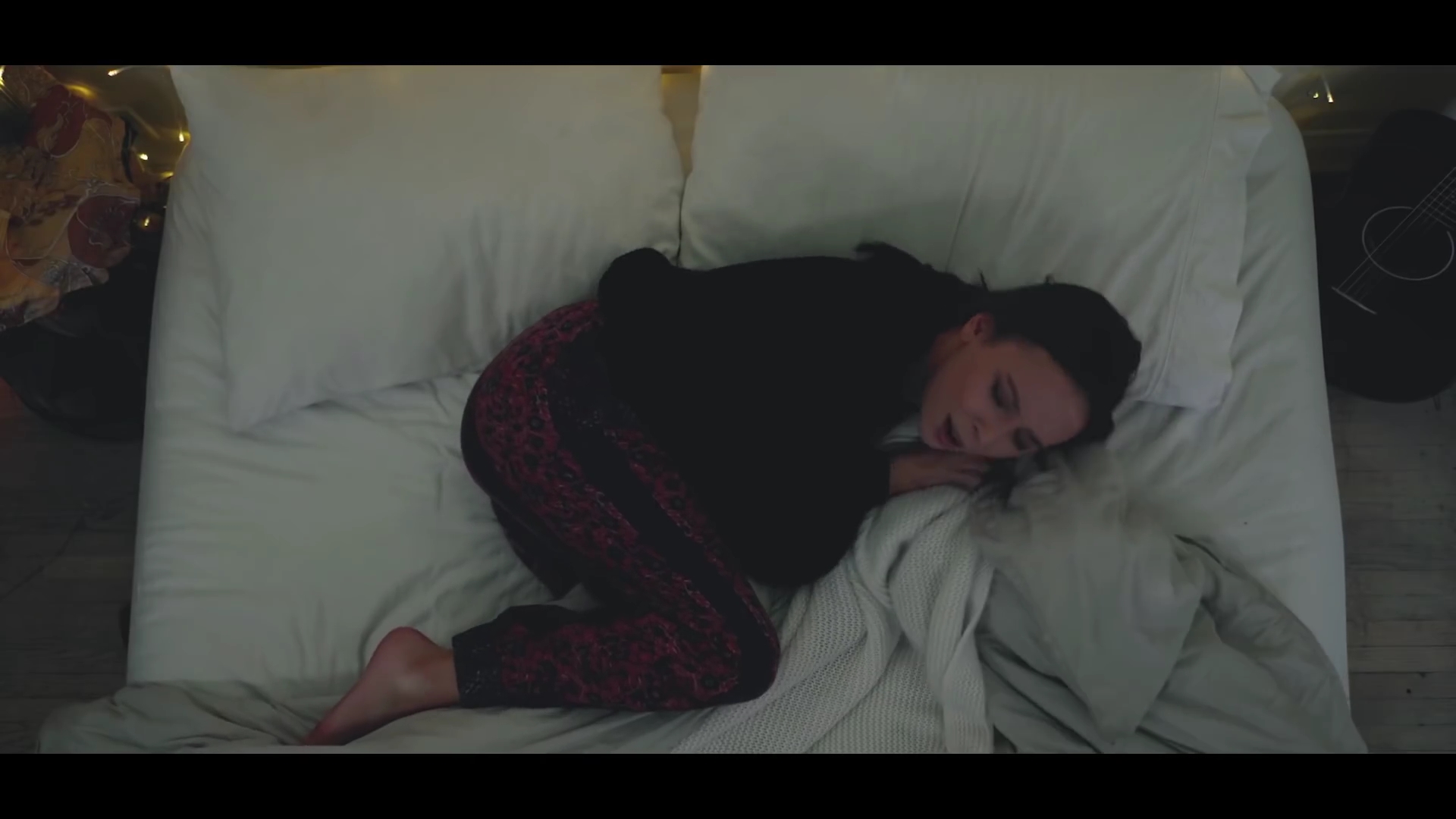 VampireDiariesWorld-dot-MeliseTryingToSleep0094.jpg VampireDiariesWorld-dot-MeliseTryingToSleep0094.jpg