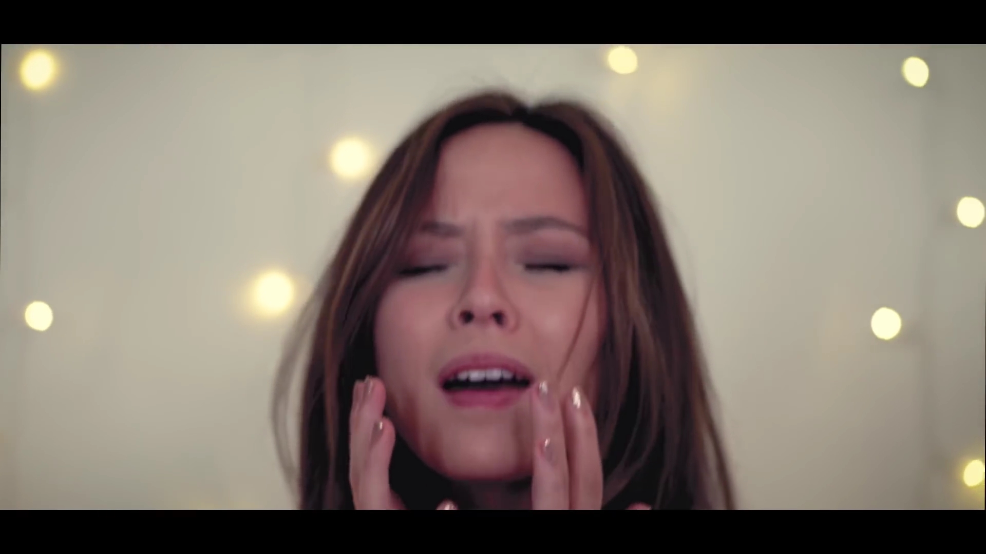 VampireDiariesWorld-dot-MeliseTryingToSleep0343.jpg VampireDiariesWorld-dot-MeliseTryingToSleep0343.jpg