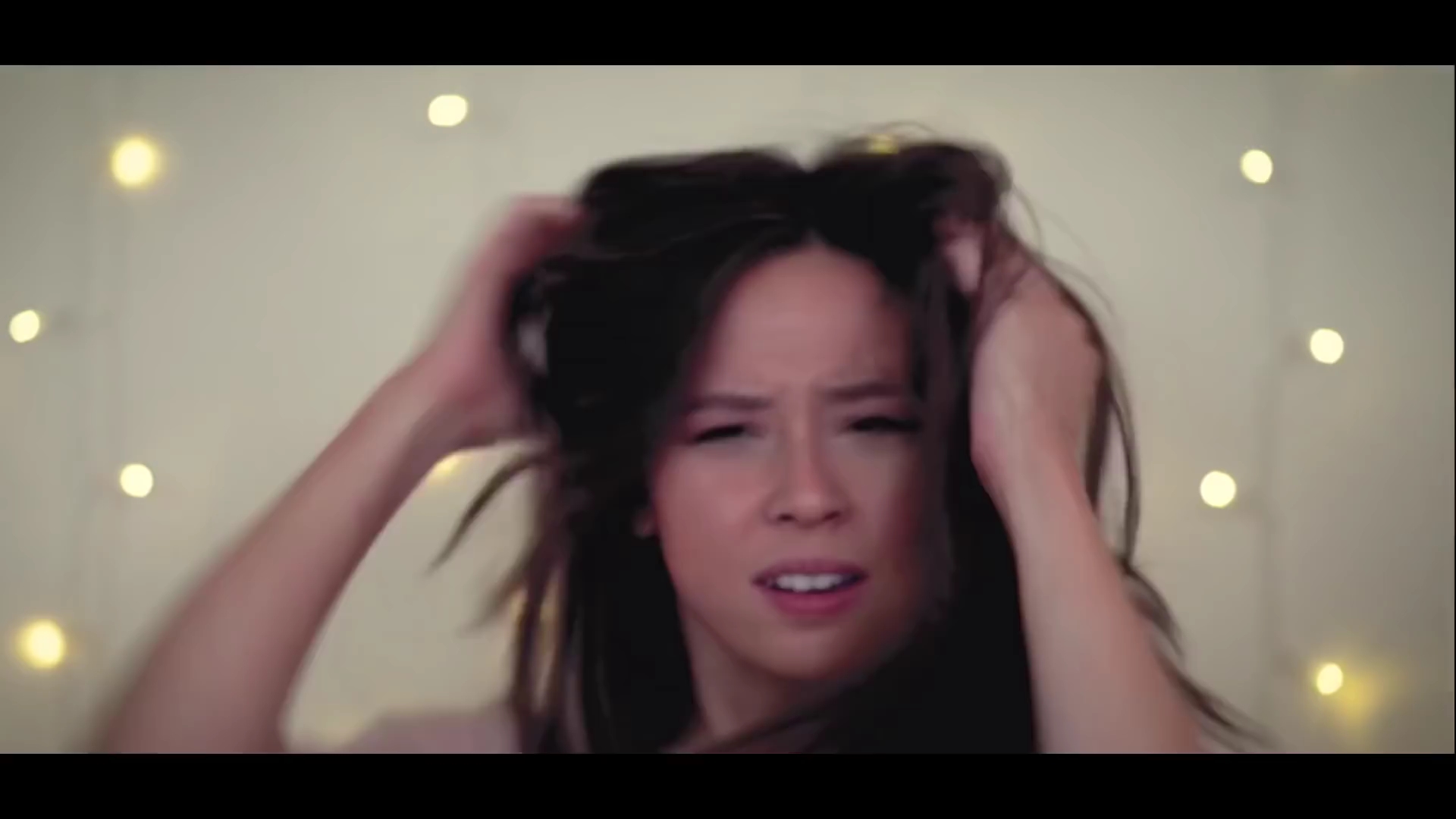 VampireDiariesWorld-dot-MeliseTryingToSleep0355.jpg VampireDiariesWorld-dot-MeliseTryingToSleep0355.jpg