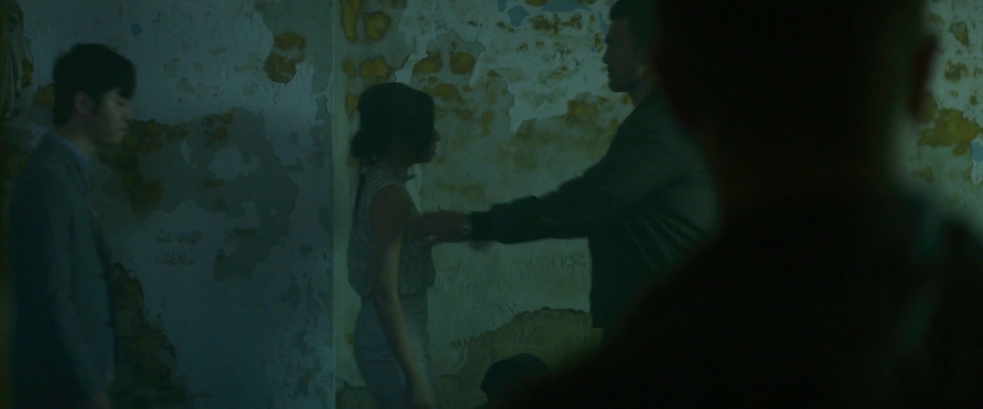 VampireDiariesWorld-dot-nl_EscapePlanTheExtractors01494.jpg