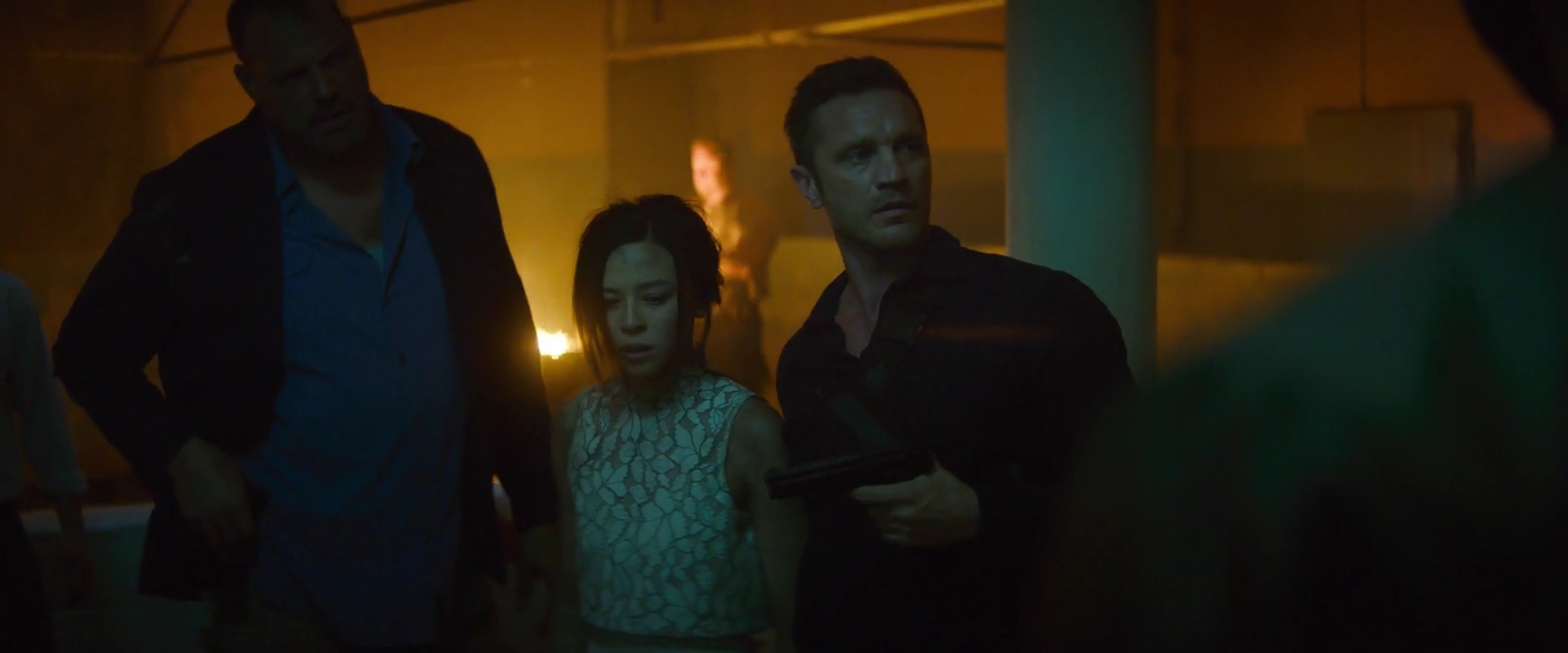 VampireDiariesWorld-dot-nl_EscapePlanTheExtractors03060.jpg